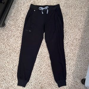 Women’s Size Small Black Figs Jogger Scrubs